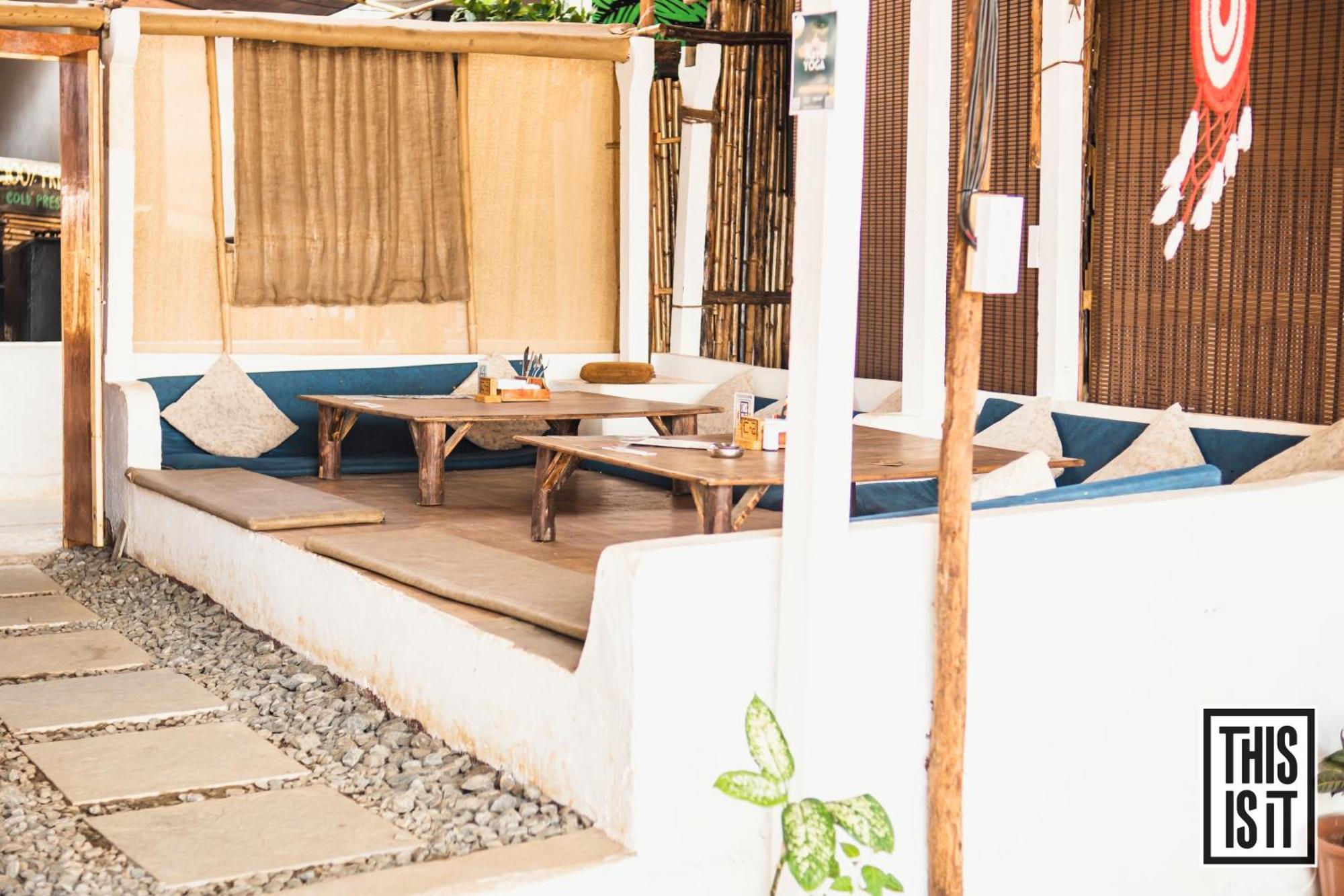 This Is It Beachfront - Rooms, Cafe & Events Арамбол Екстериор снимка